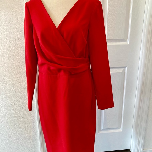 Ralph Lauren Dresses & Skirts - Ralph Lauren Red V-Neck Long Sleeve Sheath Dress W 33/hips 42/lgth 39
Bust 38